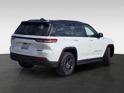 Used 2023 Jeep Grand Cherokee Trailhawk w/ Advanced Protech Group II image 4