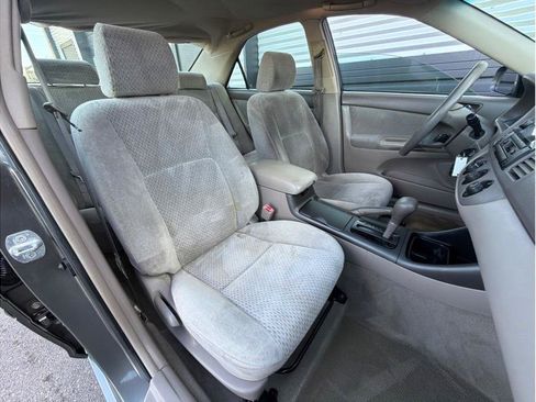 Used 2003 Toyota Camry LE FWD image 18