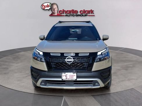 Used 2025 Nissan Pathfinder Rock Creek AWD/4WD image 8