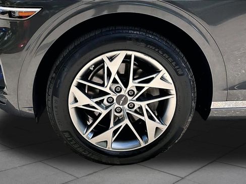 Used 2022 Genesis GV70 2.5T w/ Select Package AWD/4WD image 11