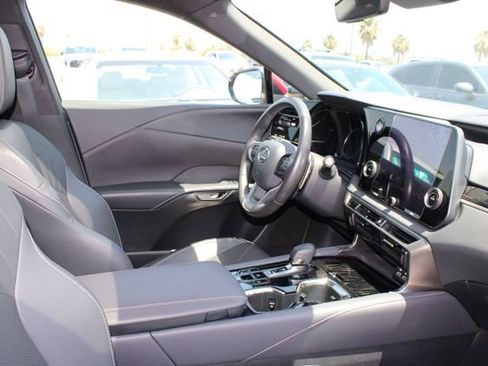 Certified 2024 Lexus RX 350 FWD w/ Technology Package image 5