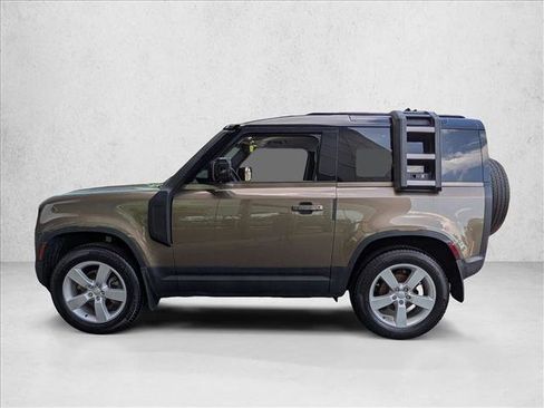 Used 2021 Land Rover Defender 90 S AWD/4WD image 9