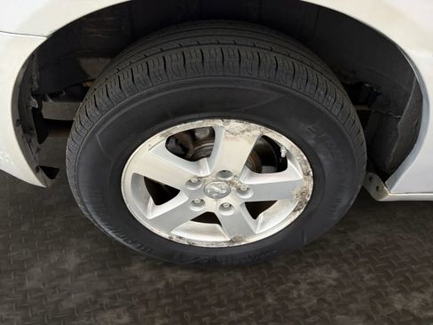 Used 2009 Dodge Grand Caravan SXT FWD image 35