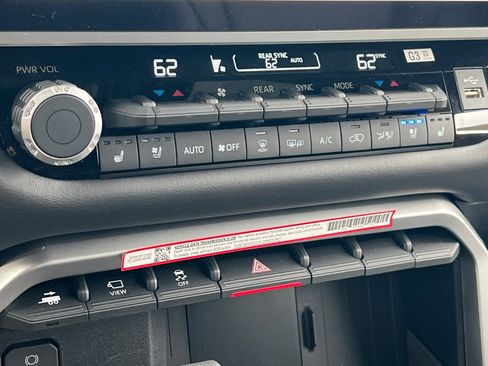 New 2025 Toyota Sequoia Platinum image 18