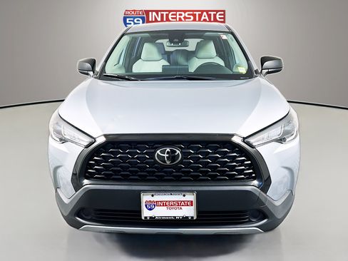 Used 2022 Toyota Corolla Cross L AWD/4WD image 2
