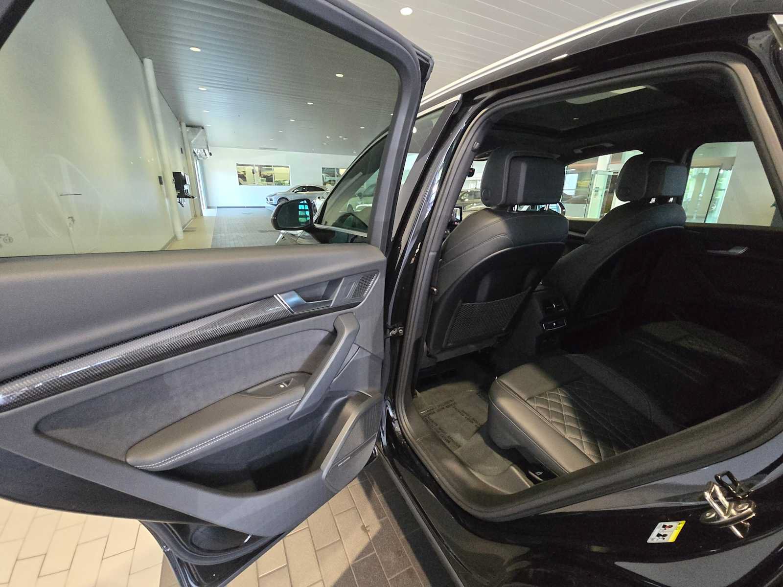 Used 2023 Audi SQ5 Premium Plus w/ Premium Plus Package AWD/4WD image 17