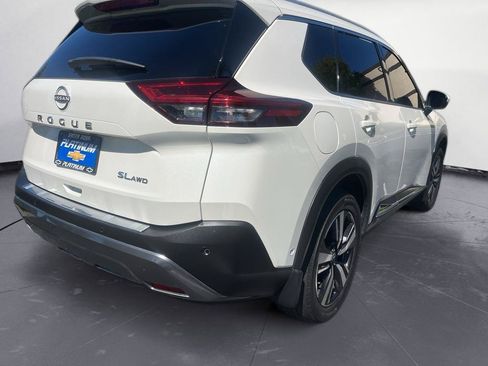 Used 2023 Nissan Rogue SL w/ SL Premium Package AWD/4WD image 5