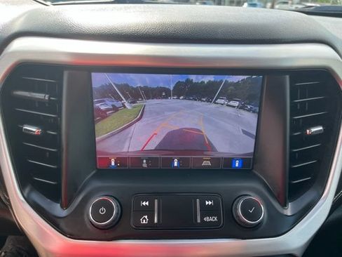Used 2023 GMC Acadia SLT w/ Elevation Edition FWD image 26