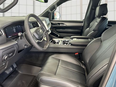 New 2026 Jeep Grand Wagoneer 4WD image 9