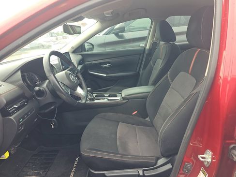 Used 2020 Nissan Sentra SR w/ Electronics Package FWD image 8