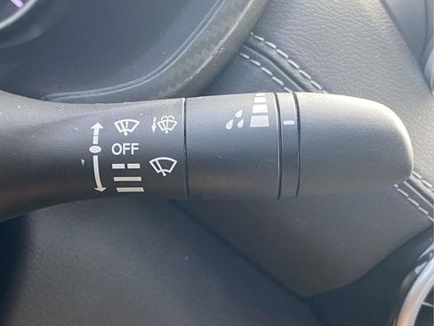 Used 2025 Nissan Sentra SV FWD image 23