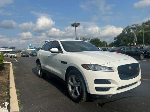 Used 2019 Jaguar F-PACE Premium AWD/4WD image 3