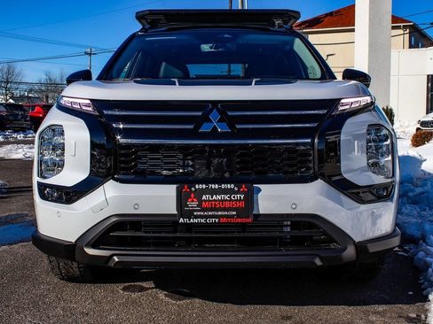 New 2026 Mitsubishi Outlander AWD image 2