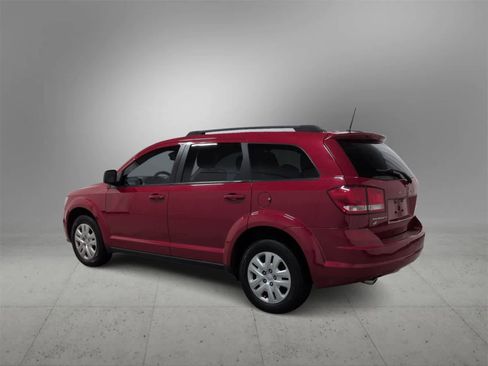 Certified 2018 Dodge Journey SE image 6