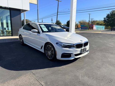 Used 2019 BMW 530i xDrive w/ M Sport Package image 6