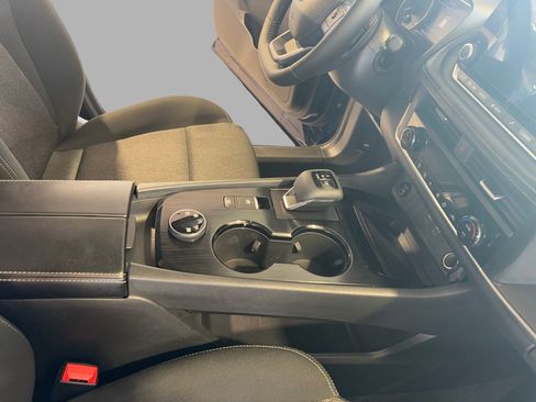 Used 2026 Nissan Rogue SV AWD/4WD image 22