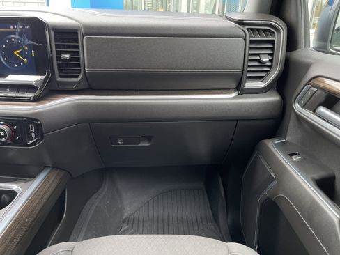 Used 2022 Chevrolet Silverado 1500 RST w/ Z71 Off-Road Package image 33