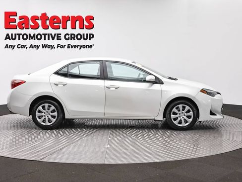 Used 2019 Toyota Corolla LE FWD image 4