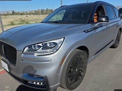 Used 2023 Lincoln Aviator Black Label image 2