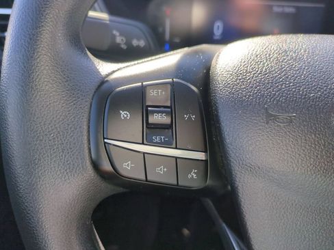 Used 2025 Ford Escape Active AWD/4WD image 18
