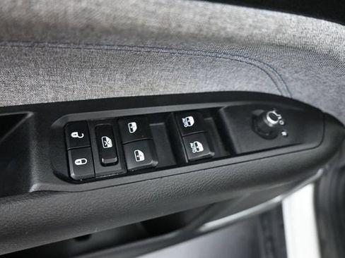 Used 2024 Jeep Compass Latitude AWD/4WD image 10