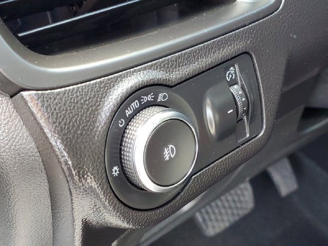 Used 2020 Buick Envision Essence w/ Experience Buick Package AWD/4WD image 11