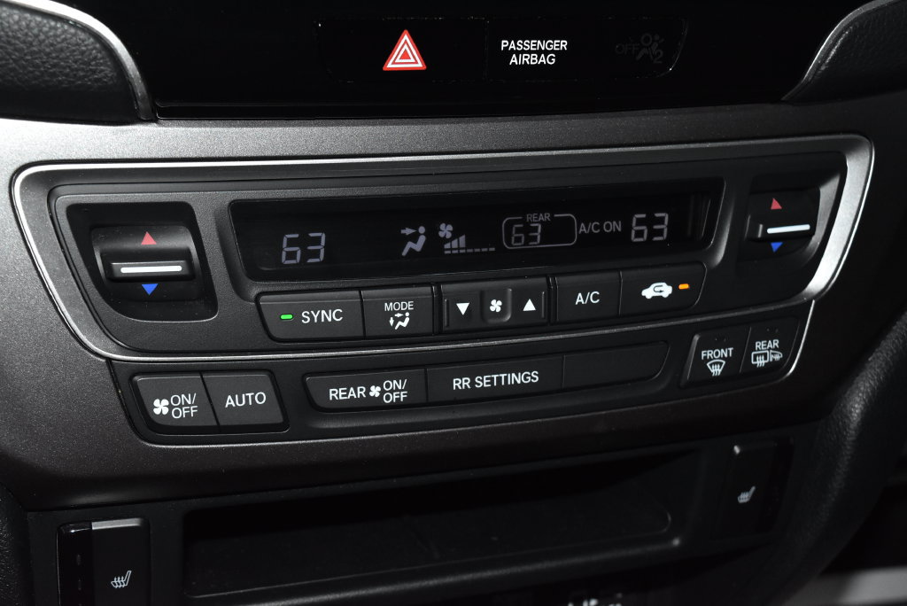 Used 2023 Honda Passport EX-L image 16