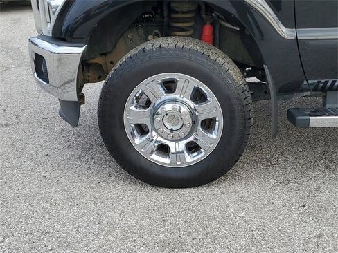 Used 2014 Ford F250 Lariat w/ Lariat Ultimate Package image 8