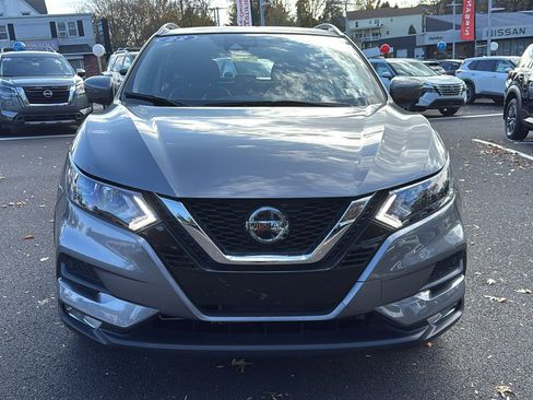 Certified 2022 Nissan Rogue Sport SV w/ Technology Package image 2