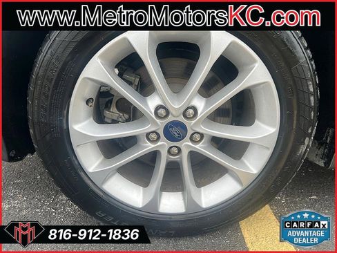 Used 2020 Ford Fusion SE image 13