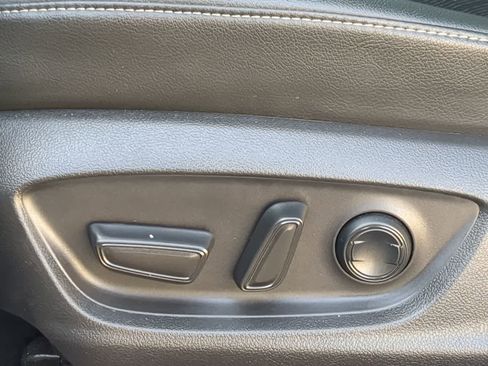 Used 2022 Toyota Camry XSE image 16