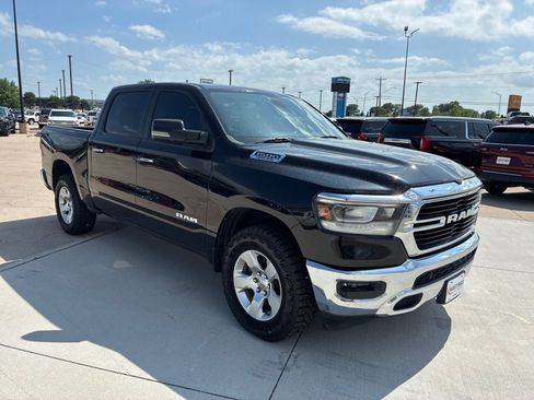Used 2019 RAM 1500 Big Horn AWD/4WD image 8