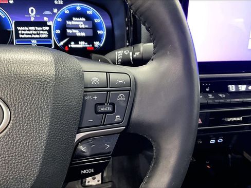 Used 2025 Toyota Camry XSE image 23