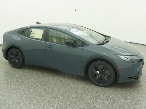 New 2026 Toyota Prius LE image 12