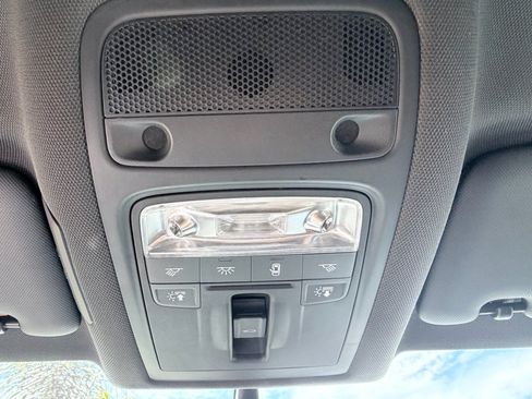 Used 2018 Audi Q3 2.0T Premium w/ Convenience Package FWD image 16