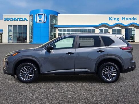 Used 2024 Nissan Rogue S AWD/4WD image 12