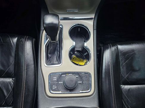 Used 2017 Jeep Grand Cherokee Limited 75th Anniversary image 27