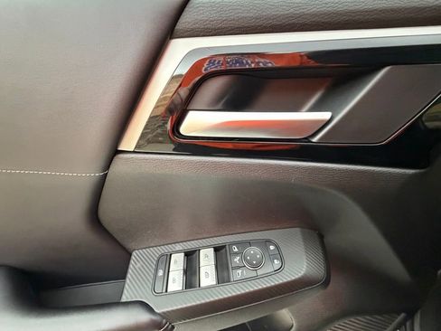 Used 2023 Mitsubishi Outlander SE AWD/4WD image 26