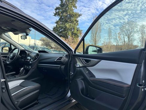 Used 2022 Subaru Crosstrek 2.5i Limited image 11