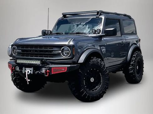 Used 2023 Ford Bronco 2-Door AWD/4WD image 2