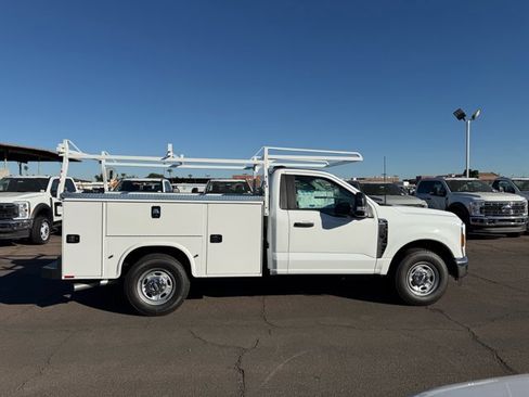 New 2026 Ford F250 XL w/ XL Chrome Package image 2