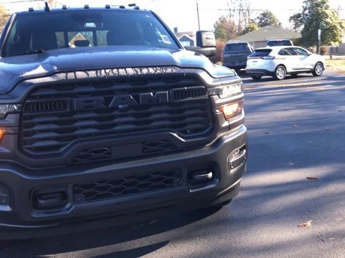 New 2026 RAM 2500 Tradesman AWD/4WD image 3