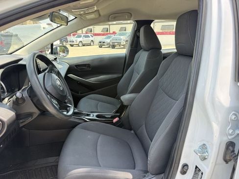 Used 2022 Toyota Corolla LE FWD image 24
