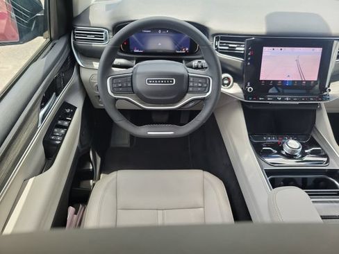 Used 2024 Jeep Wagoneer Series III AWD/4WD image 22