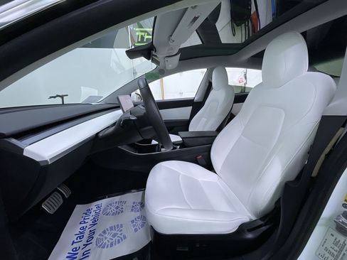 Used 2020 Tesla Model 3 Standard Range Plus image 16