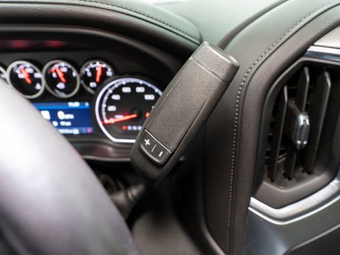 Used 2021 Chevrolet Silverado 1500 LTZ w/ LTZ Premium Package image 35