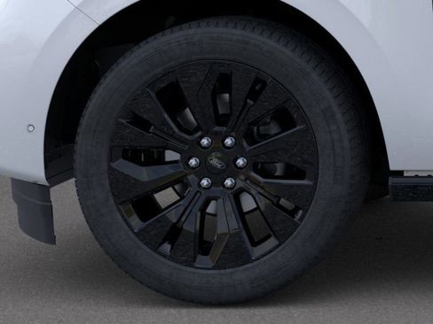 New 2025 Ford Expedition Platinum w/ Stealth Appearance Package image 19