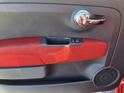 Used 2016 FIAT 500 Pop image 16