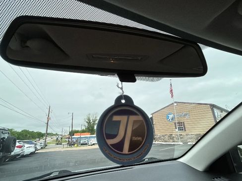 Used 2011 Toyota Corolla LE FWD image 21