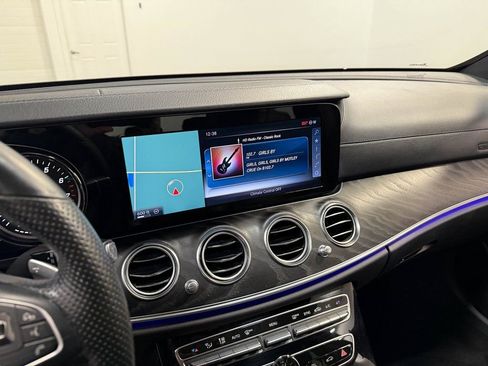 Used 2017 Mercedes-Benz E 300 4MATIC image 80